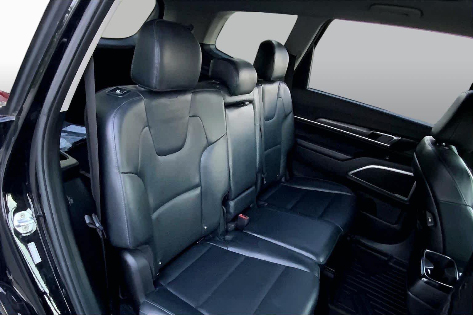 Used 2020 Ebony Black Kia LX image 19
