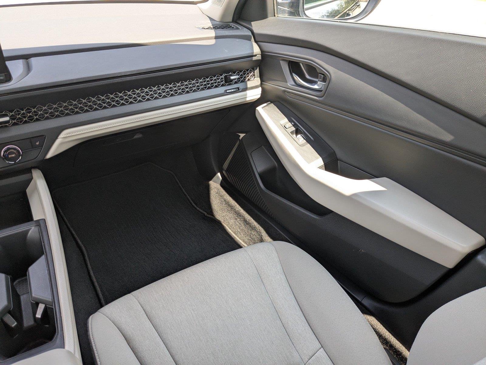 Used 2024 Meteorite Gray Metallic Honda EX image 15