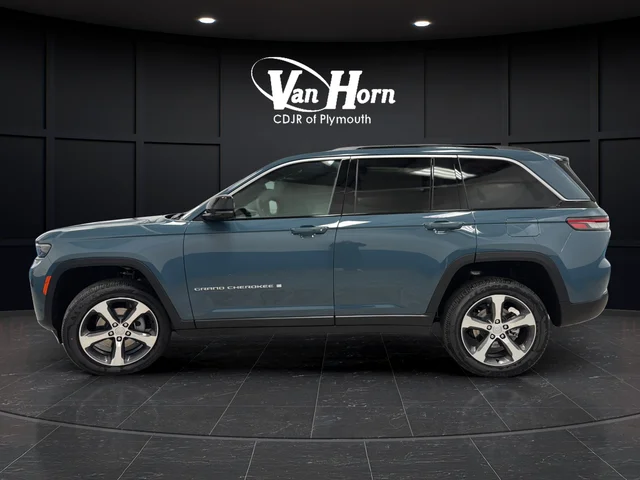 New 2026 Steel Blue Exterior Paint Jeep Limited image 4