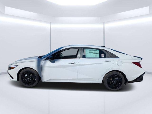 New 2026 White Hyundai SEL Sport Premium image 6