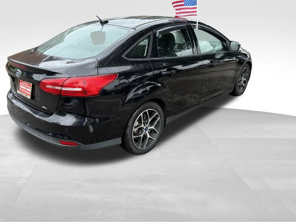 Used 2017 Black Ford SEL image 8
