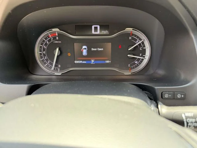 Used 2016 Blue Honda Elite image 26