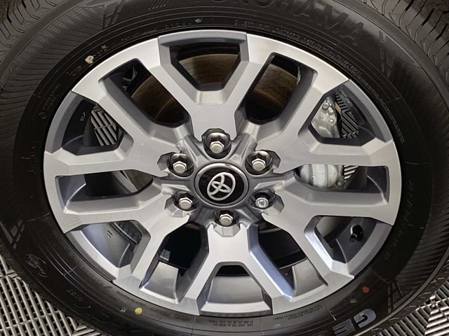 Used 2026 White Toyota SR5 image 28