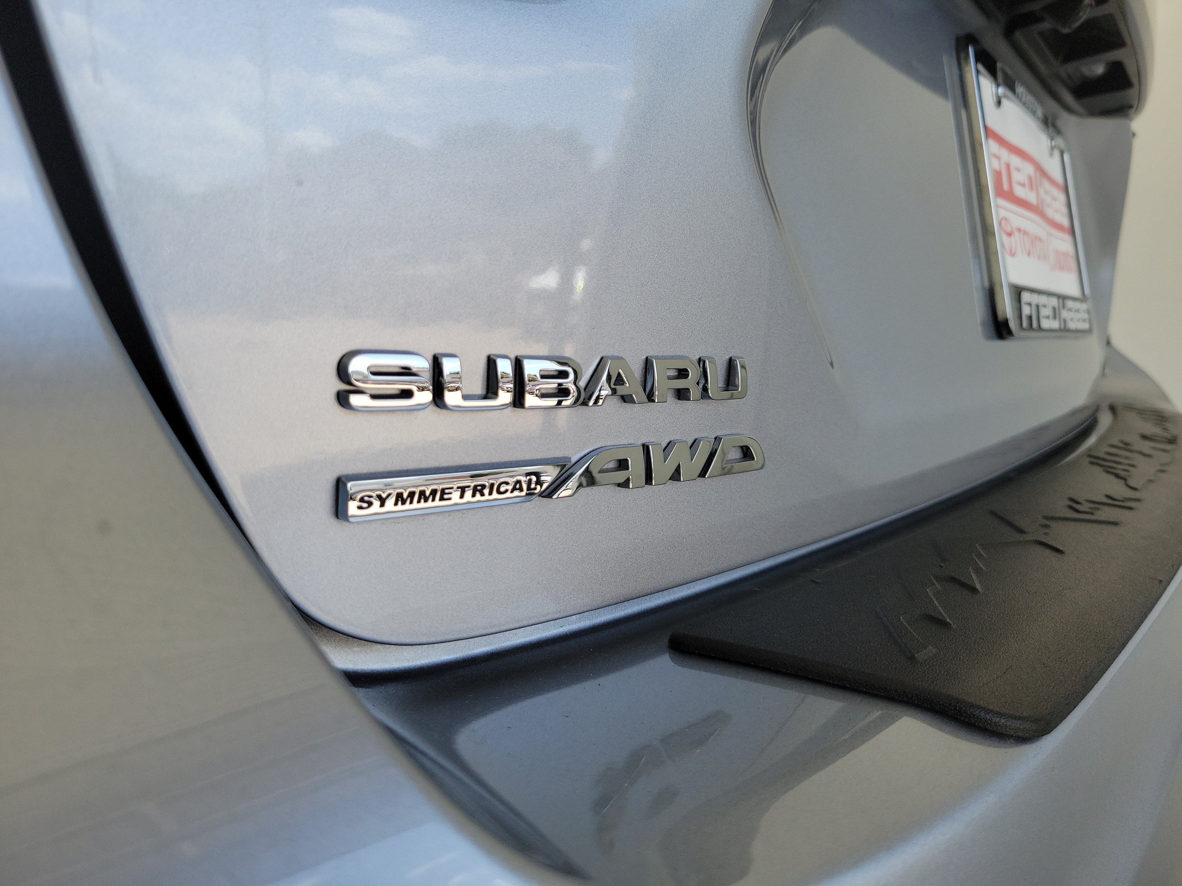 Used 2025 Ice Silver Metallic Subaru Sport image 9