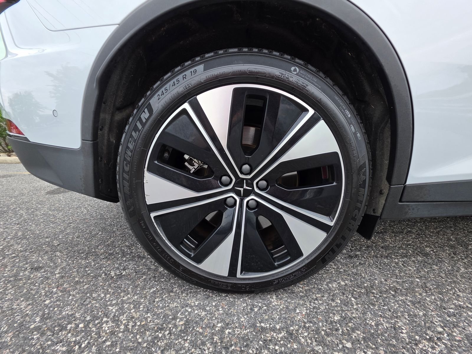 Used 2024  Polestar Long Range Dual Motor image 35