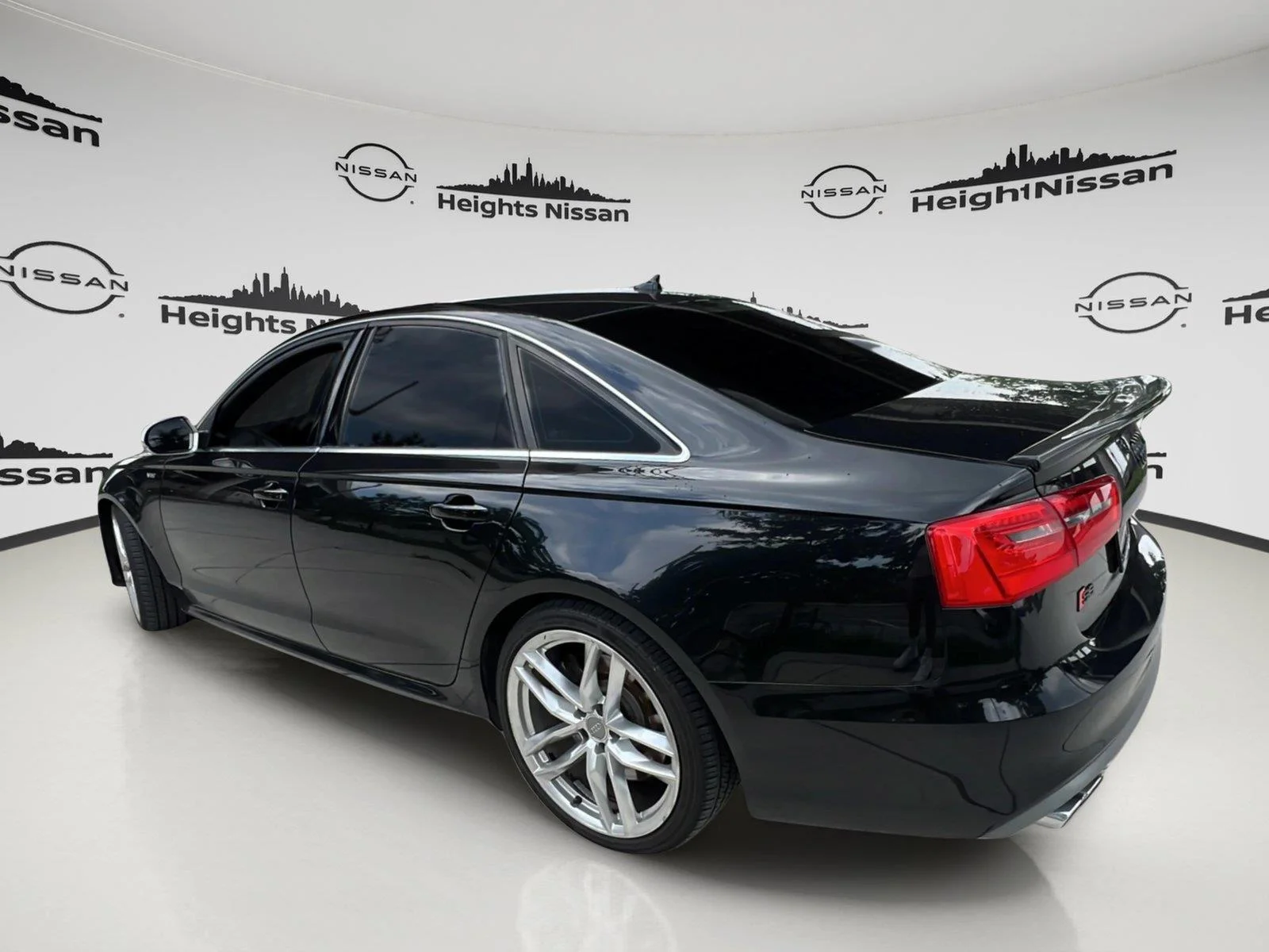 Used 2014 Phantom Black Pearl Effect Audi Prestige image 6