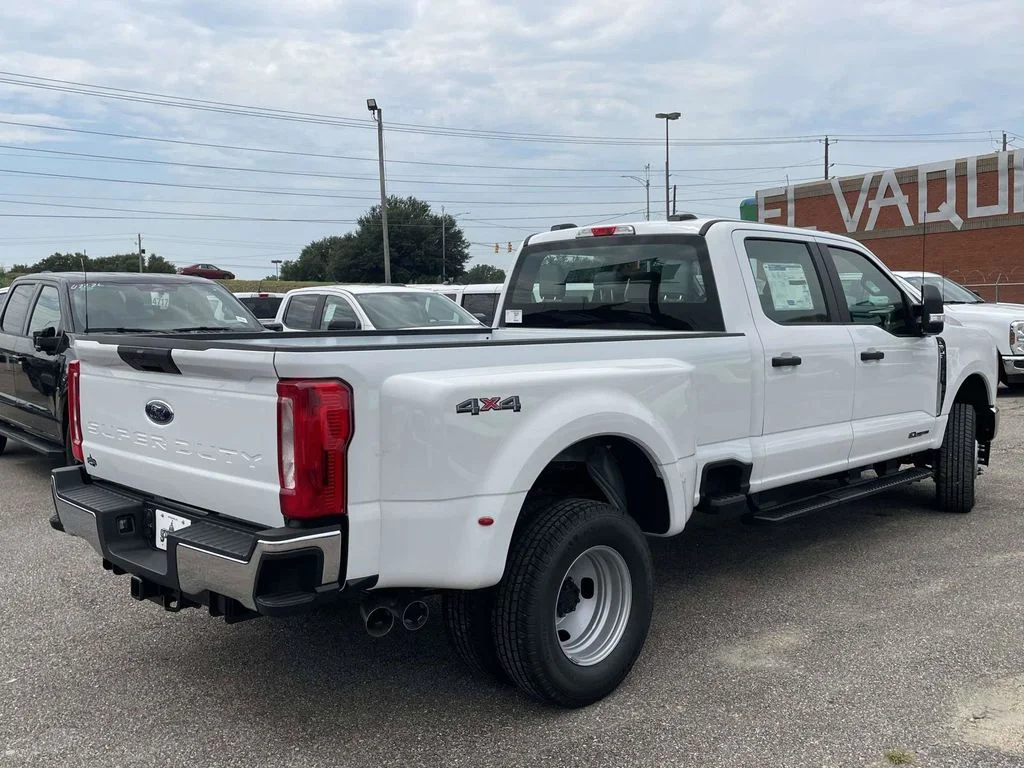 New 2026 White Ford XL image 3