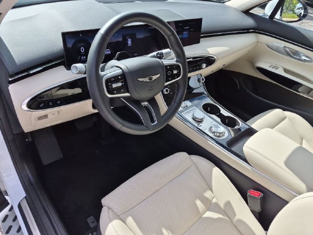 2026 GENESIS GV70 Standard - Photo 11