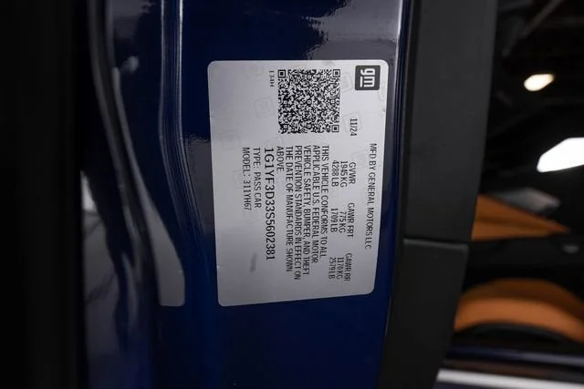 Used 2025 Hysteria Purple Metallic Chevrolet Z06 image 59