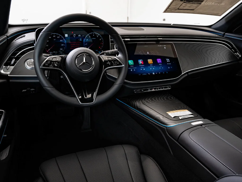 New 2026 Manufaktur Alpine Gray Mercedes-Benz E 350 image 4