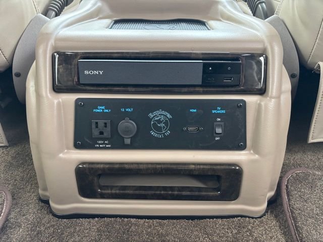 New 2026 Special Exterior Color GMC Explorer Limited SE image 43