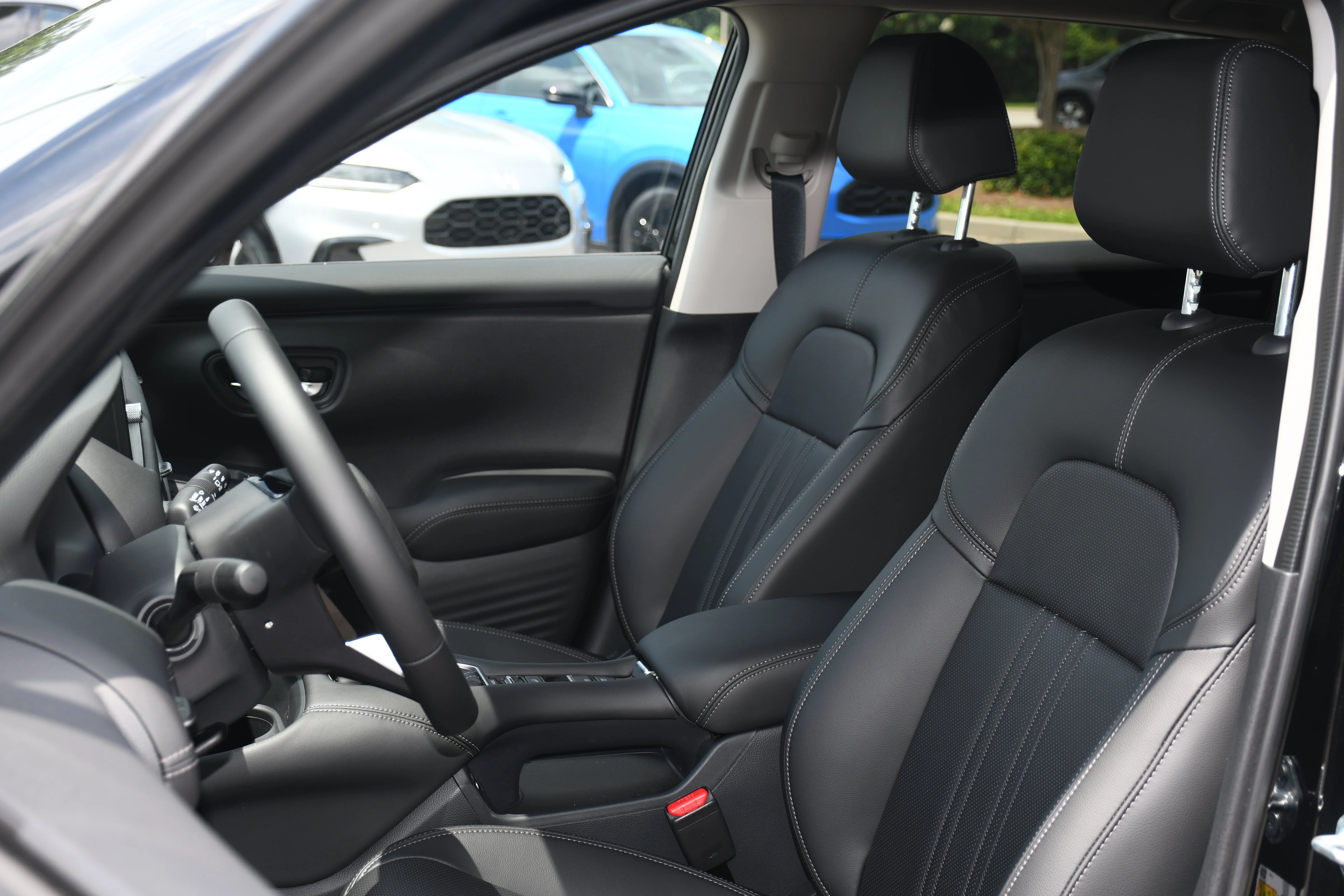 2027 Honda HR-V EX-L - Photo 7
