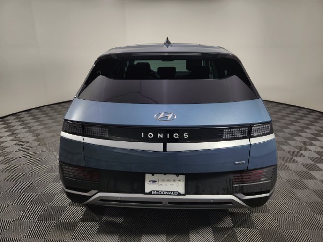 Certified Used 2024 Blue Hyundai SEL image 4