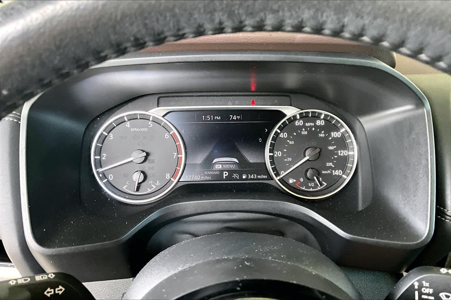 Used 2023 Pearl White Tricoat/Super Black Nissan SL image 51