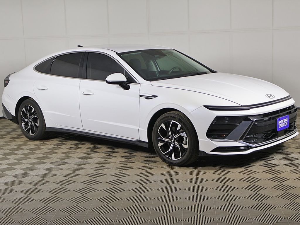 Certified Used 2024 White Hyundai SEL image 43