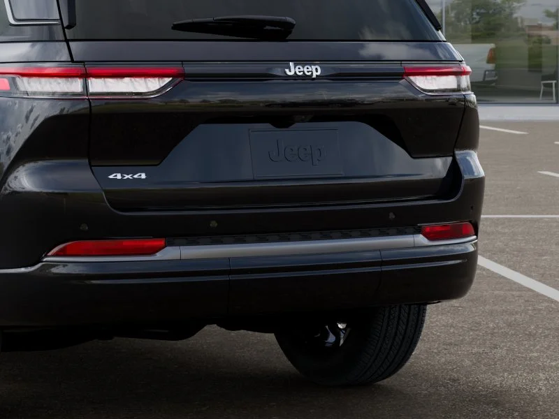 New 2026 Diamond Black Crystal Pearl-Coat Exterior Paint Jeep Limited Reserve image 40