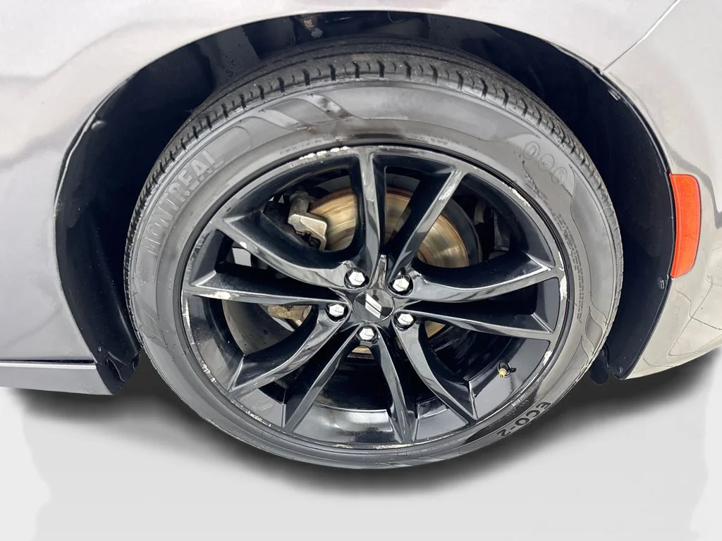 Used 2018 Gray Dodge SXT image 81