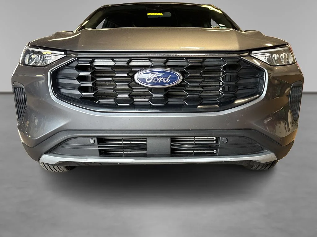 Certified Used 2025 Gray Metallic Ford ST-Line image 14