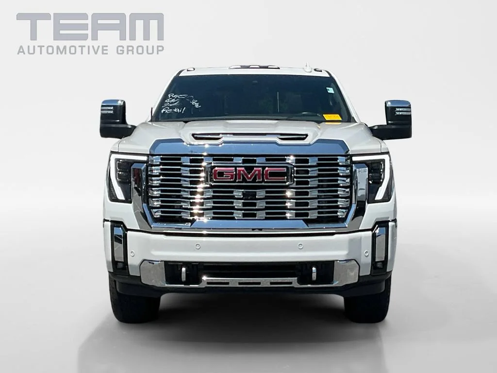 Used 2025 White Frost Tricoat GMC Denali image 2