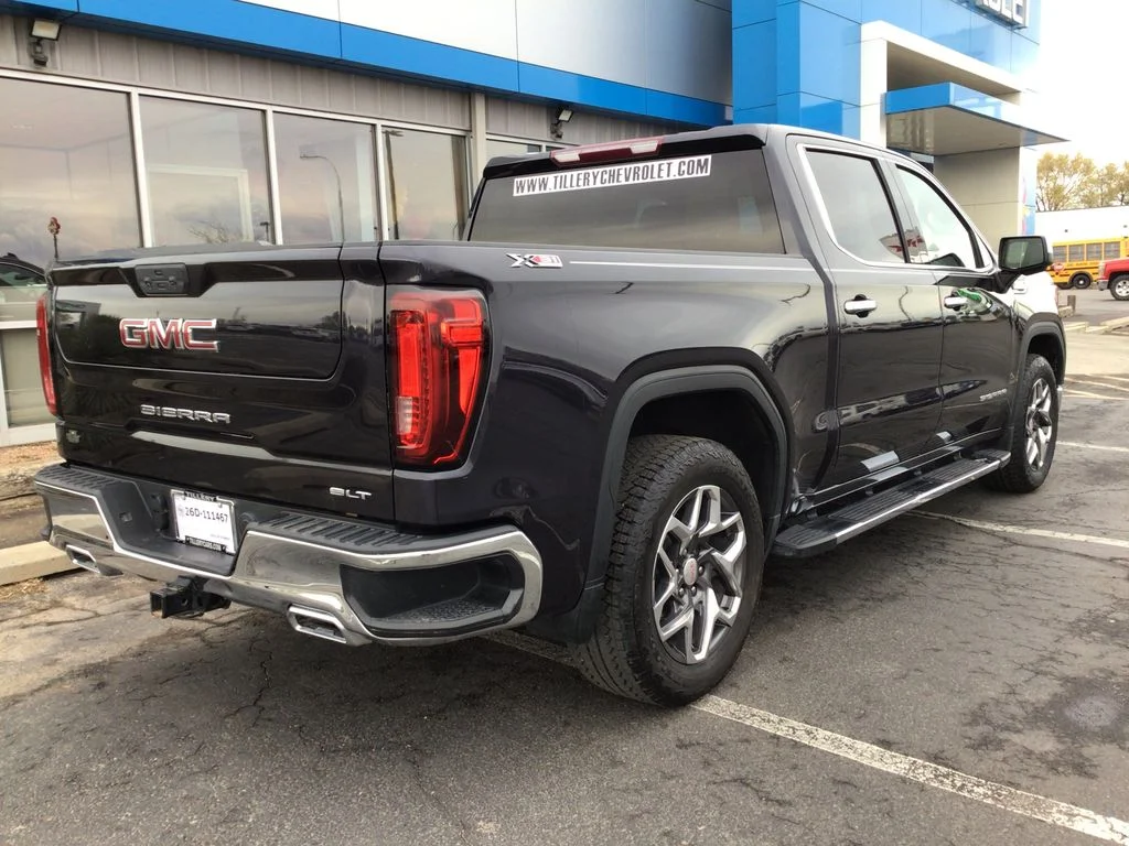 Used 2022 Titanium Rush Metallic GMC SLT image 5