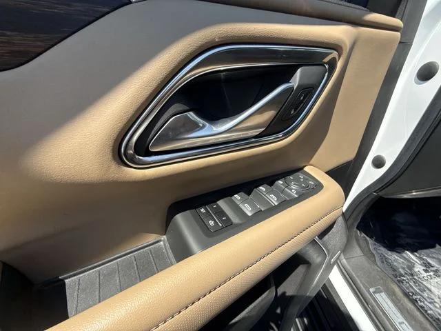 Used 2022 White Chevrolet Premier image 13