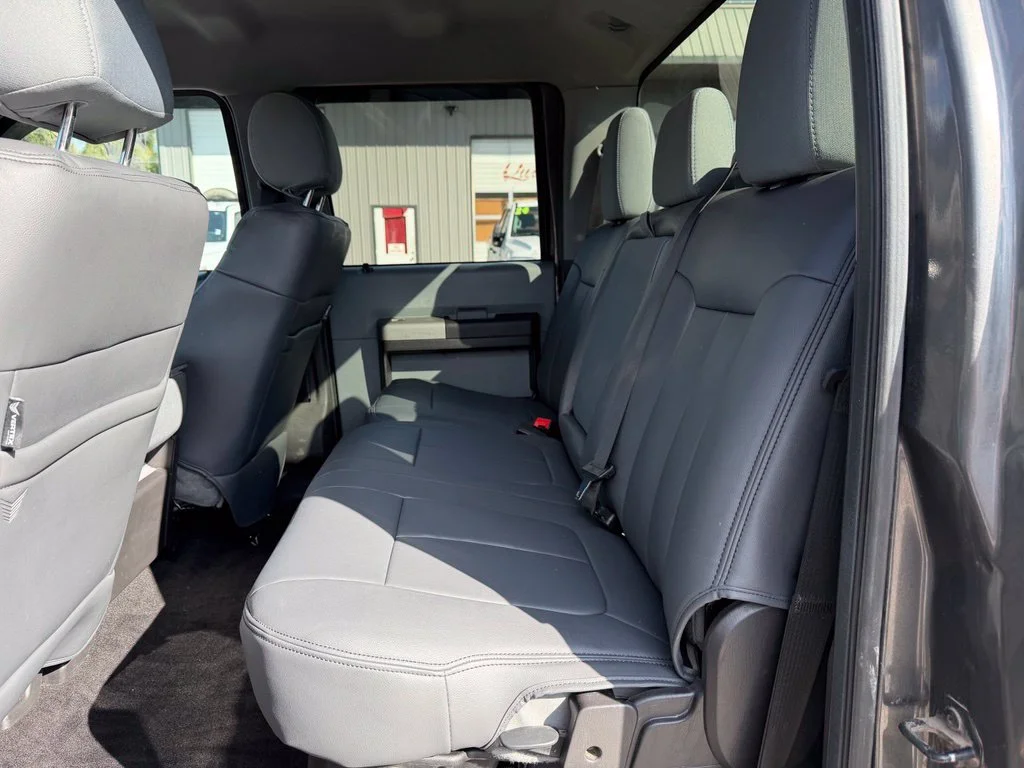 Used 2016 Gray Ford XLT image 17