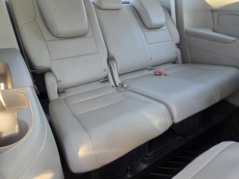 Used 2013 BURGUNDY Honda 5DR EX-L image 17