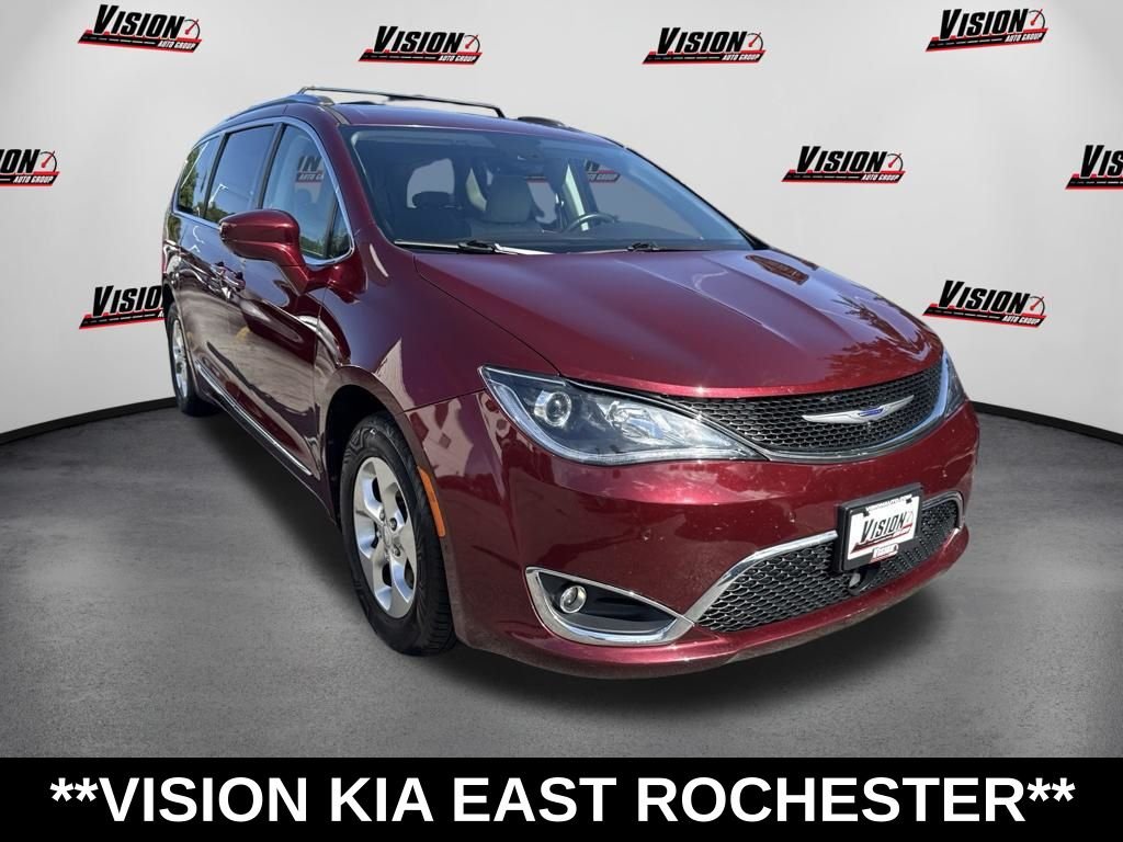 Used 2017 Red Chrysler Touring L Plus image 3