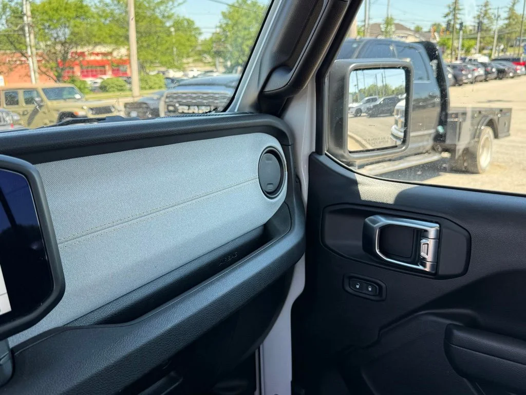 Used 2025 White Jeep Sport image 24