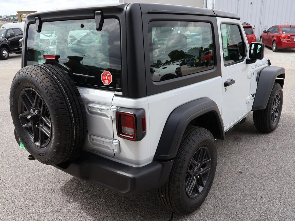 New 2026 Bright White Clear-Coat Exterior Paint Jeep Sport image 5