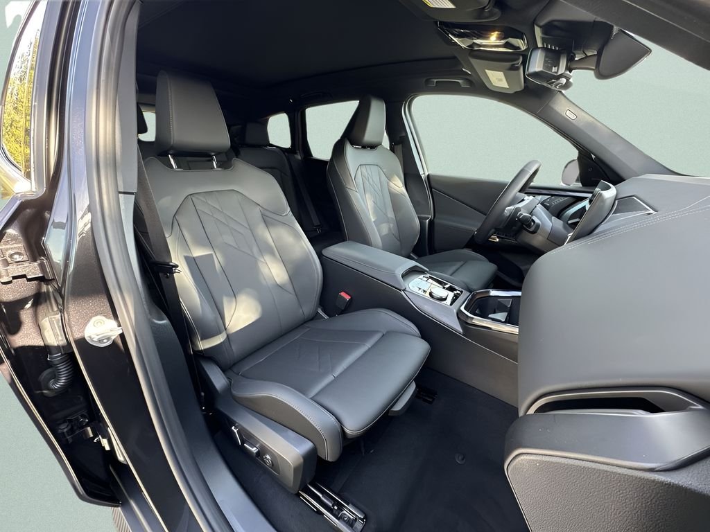New 2026 Dark Graphite Metallic BMW 30 xDrive image 29