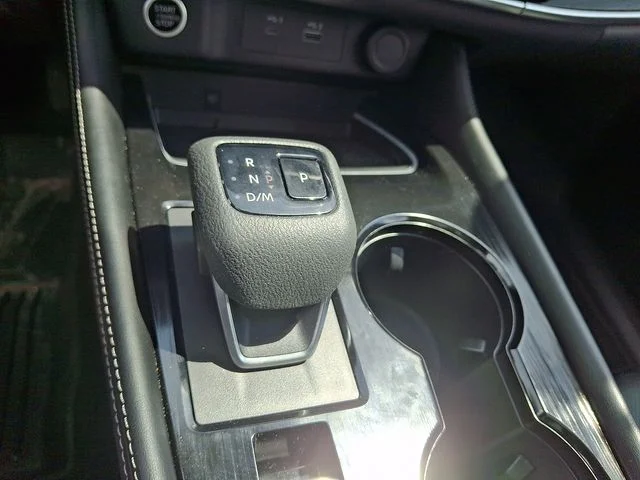 Used 2023 Gray Nissan Platinum image 17