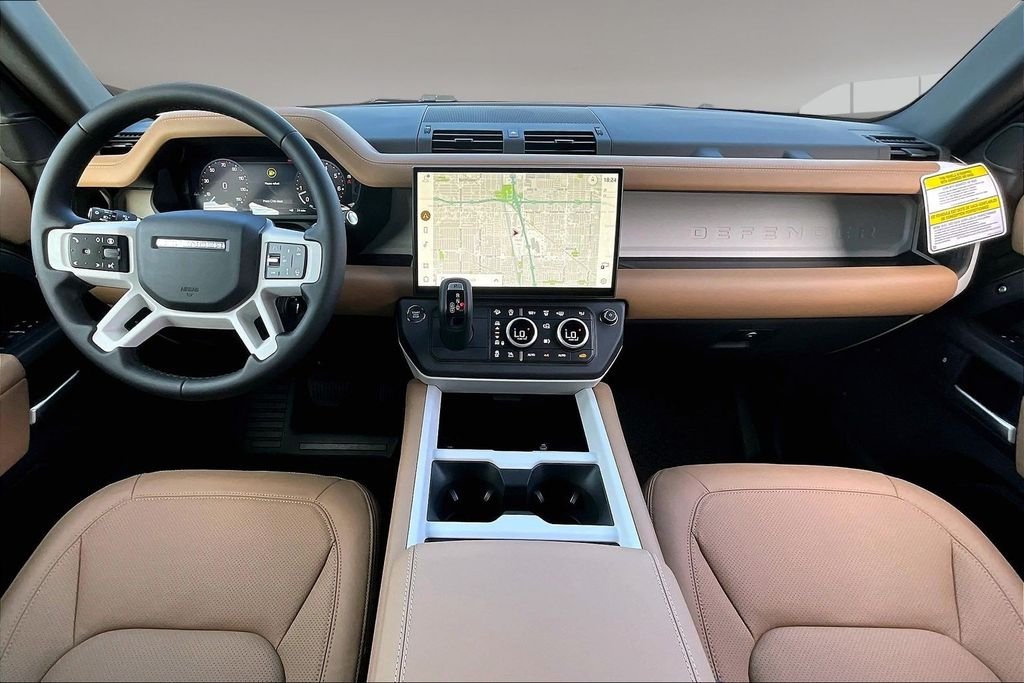 New 2026 WOOLSTONE GREEN Land Rover X-Dynamic SE image 5