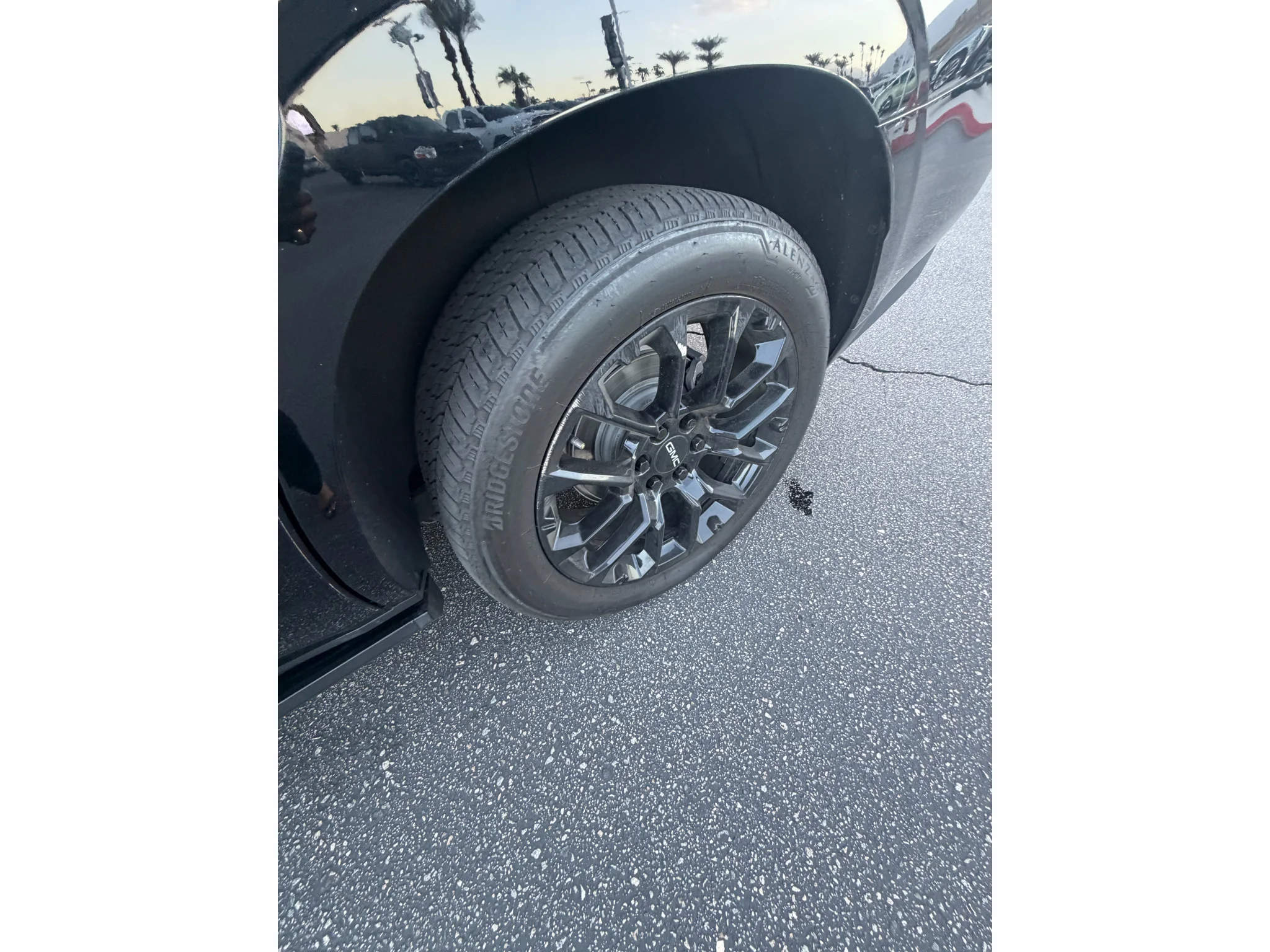 Used 2022 Onyx Black GMC Denali image 6