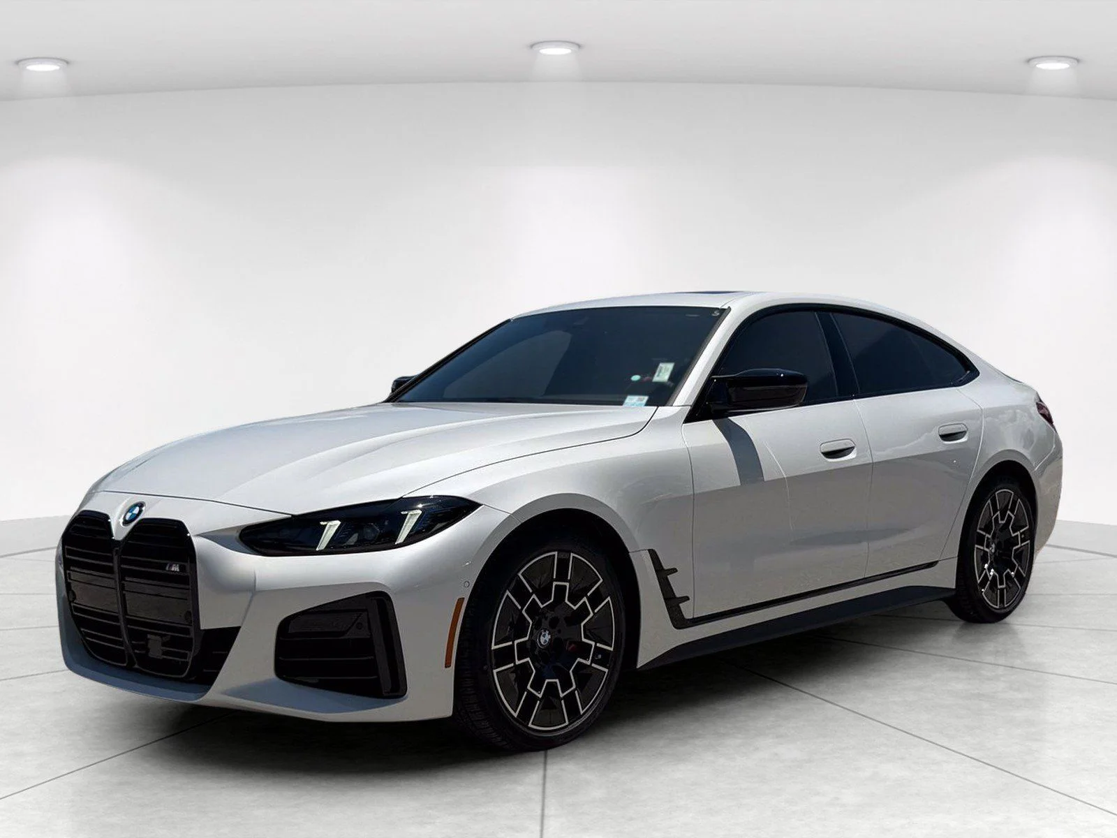 New 2026 Mineral White Metallic BMW M440i image 7