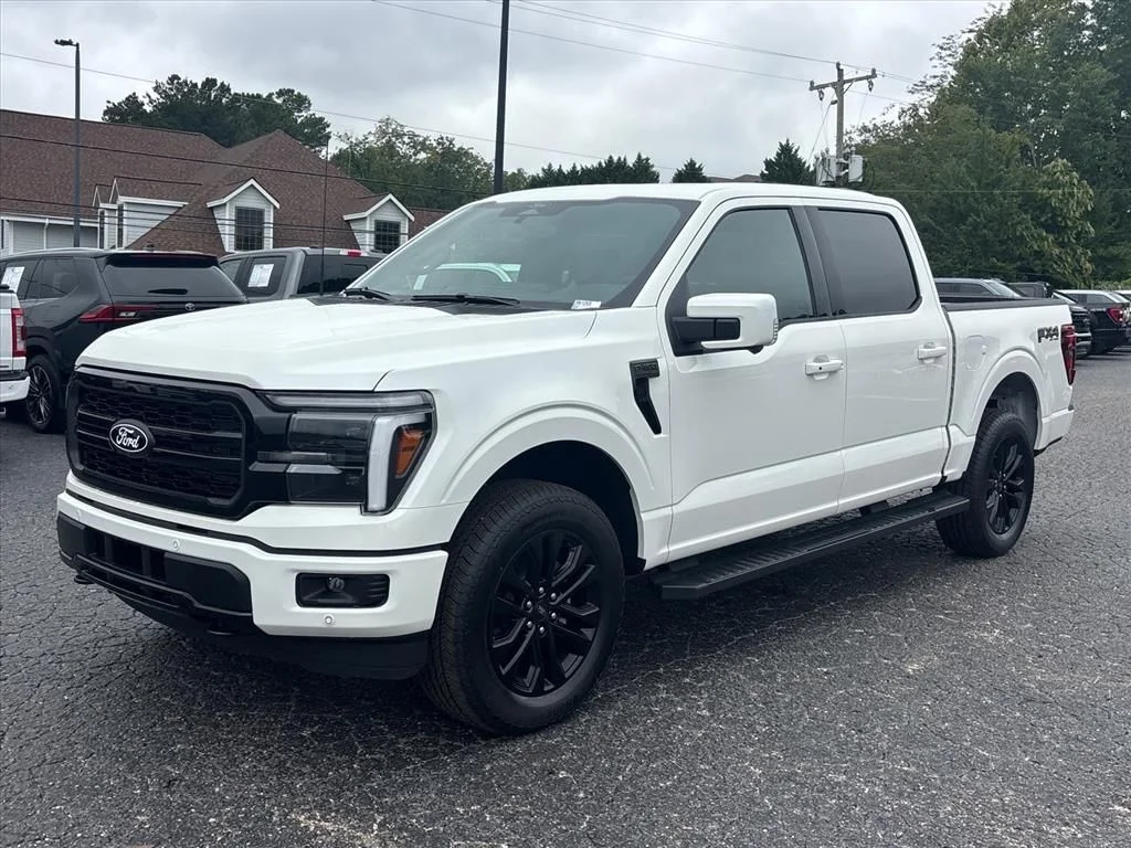 New 2026 Star White Metallic Tri-Coat Ford Lariat® image 3