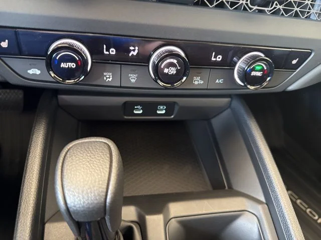 2025 Honda Accord SE - Photo 31