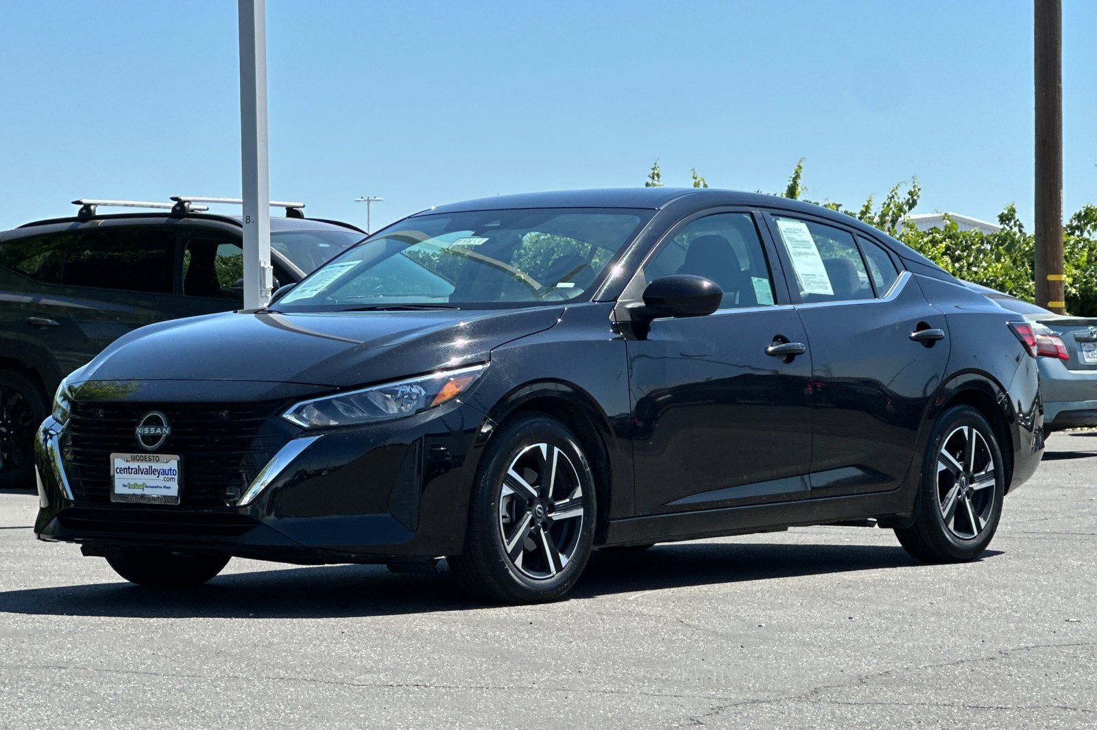 Used 2024 Super Black Nissan SV image 8