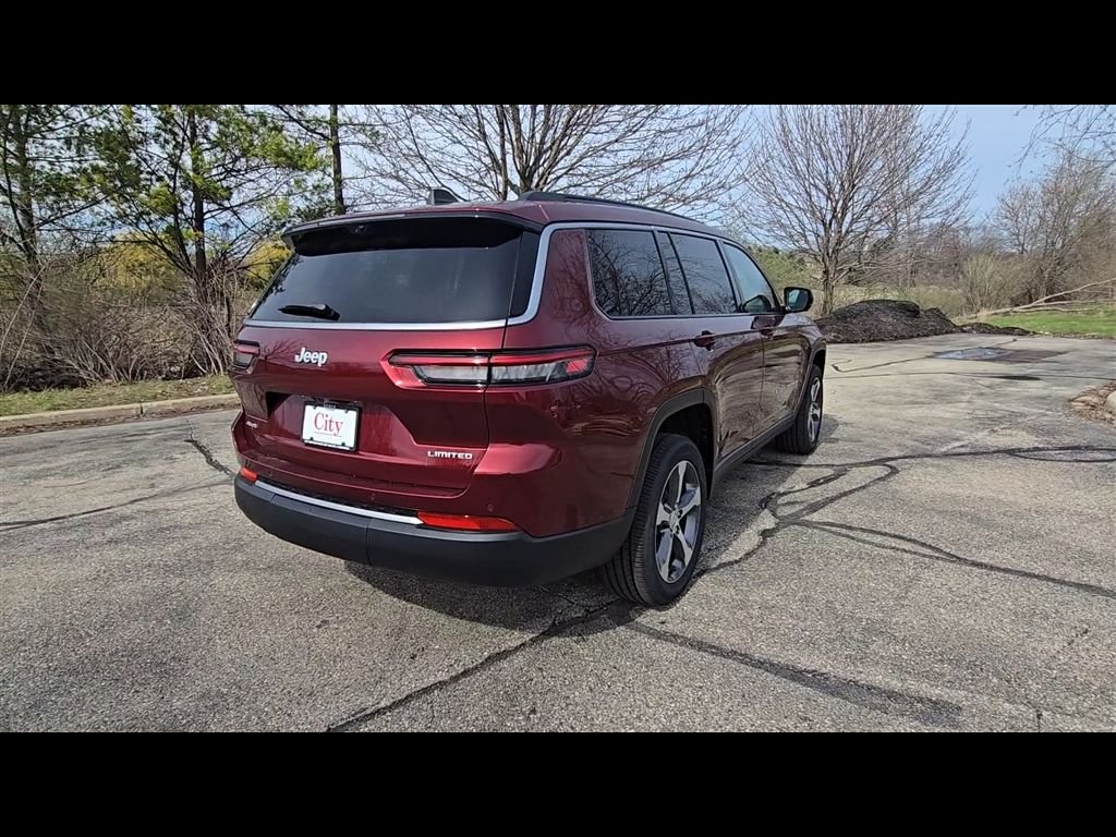 New 2026 Velvet Red Pearl-Coat Exterior Paint Jeep Limited image 7