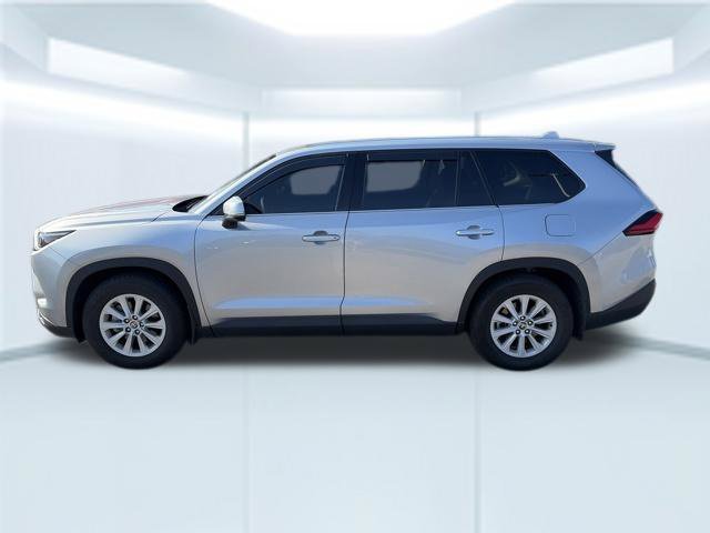 Used 2024 Silver Toyota XLE image 10