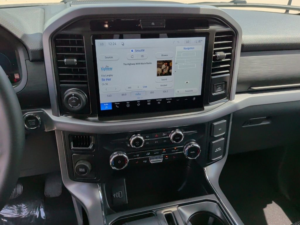 New 2026 Oxford White Ford XLT image 21