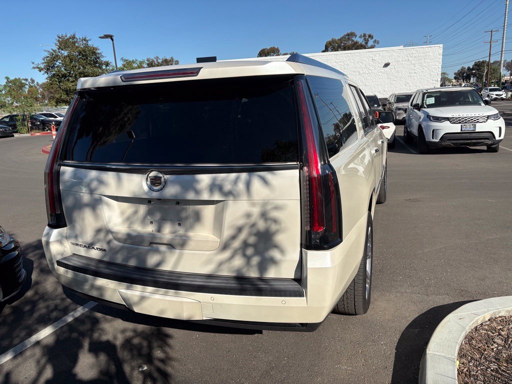 Used 2015 White Cadillac Premium image 6