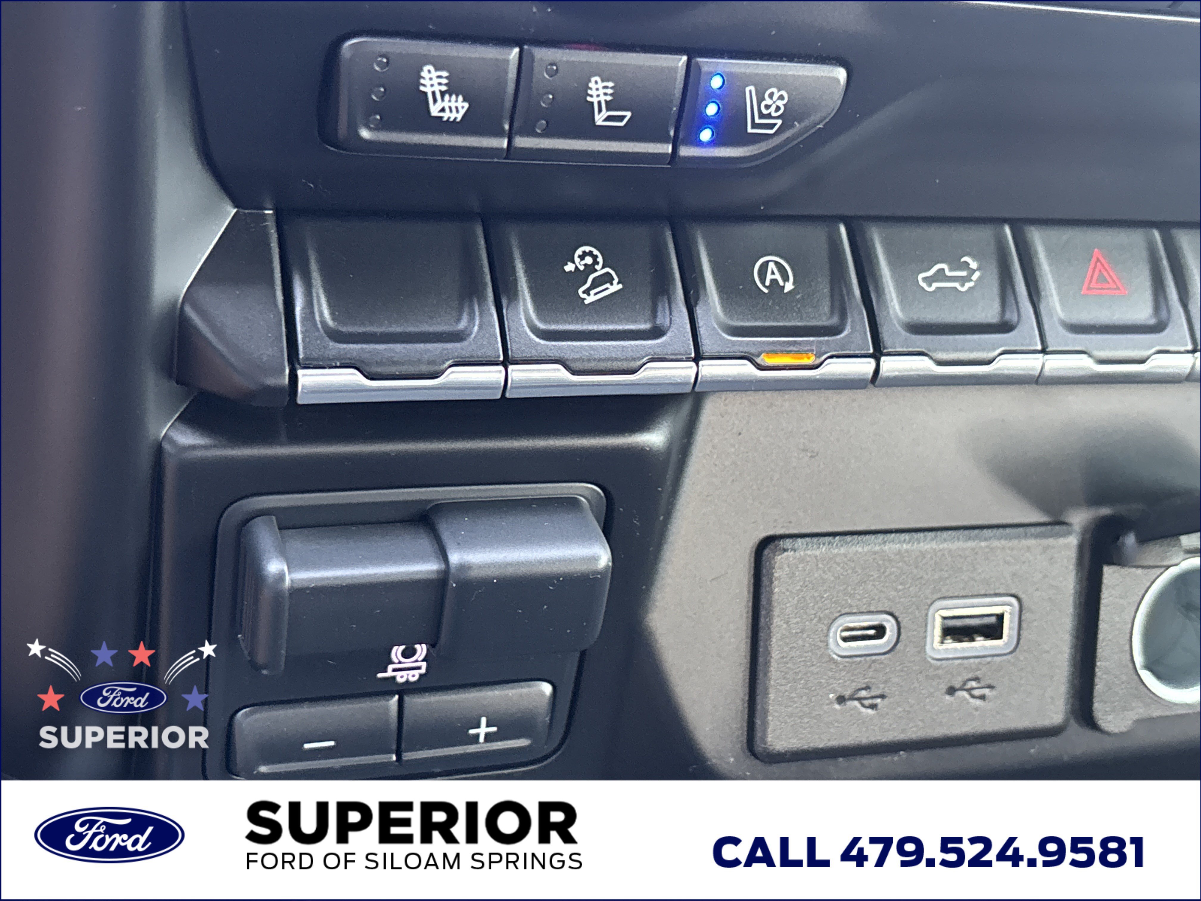 Used 2021 White Frost Tricoat GMC SLT 4WD image 39