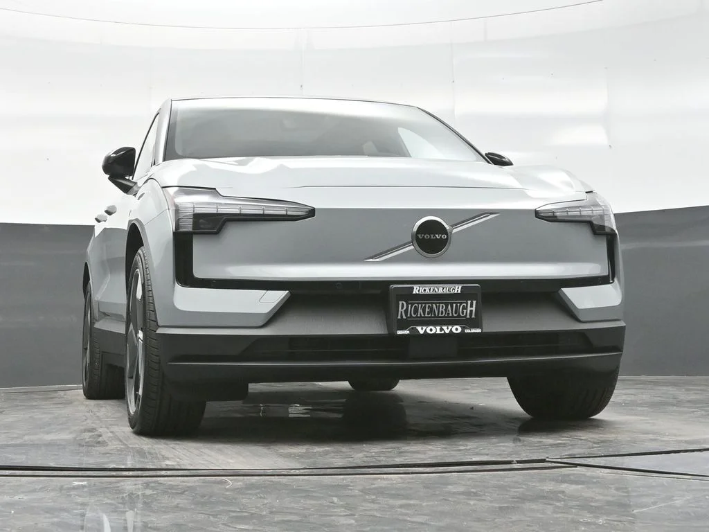 New 2026 Vapour Grey Volvo Twin Motor Performance Plus image 36