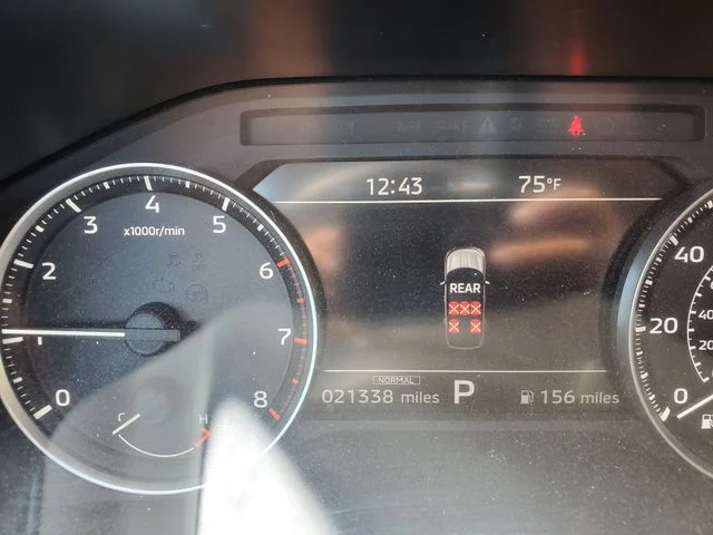 Used 2025  Mitsubishi SE image 18