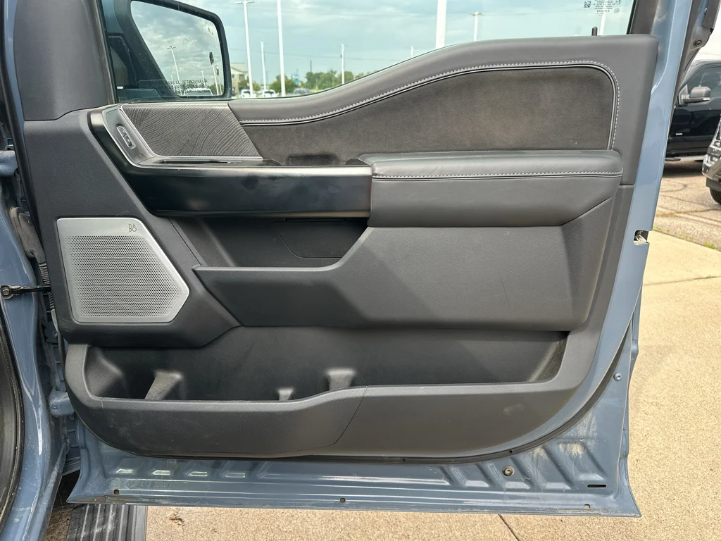 Used 2023 BLUE Ford Platinum image 35