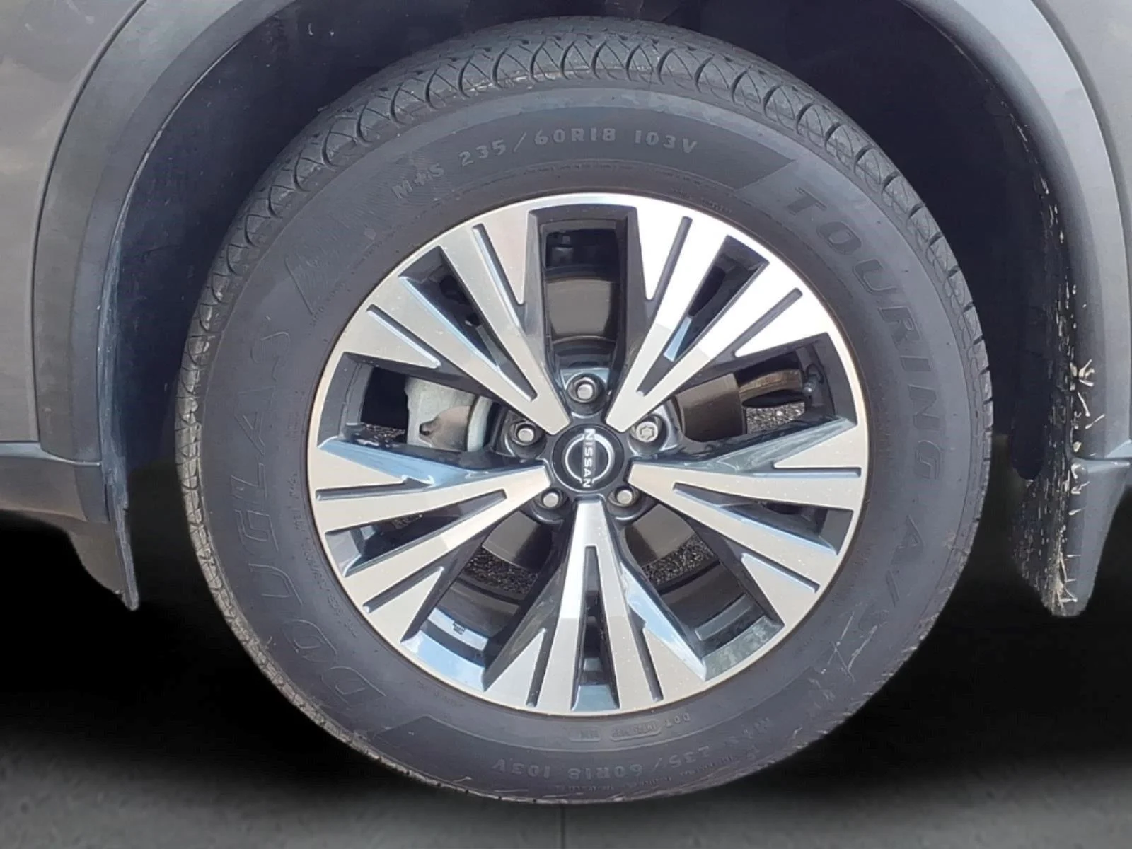 Used 2022  Nissan SV image 9