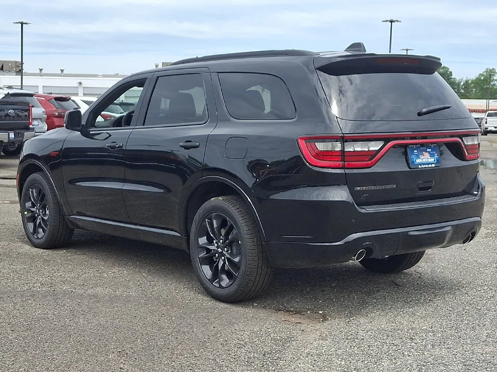 New 2026 Diamond Black Clear-Coat Exterior Paint Dodge GT Plus image 6
