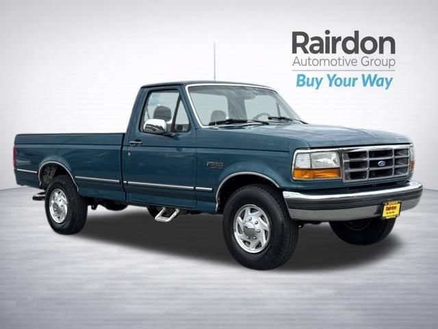 Used 1995 Green Ford XL image 1