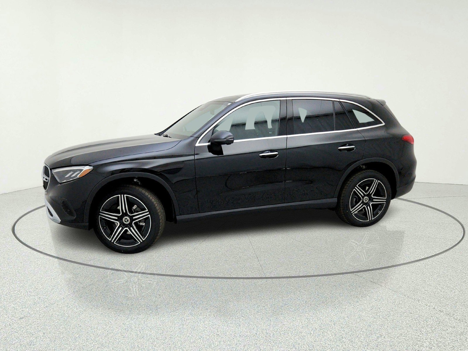 New 2026 Black Mercedes-Benz GLC 300 SUV image 36